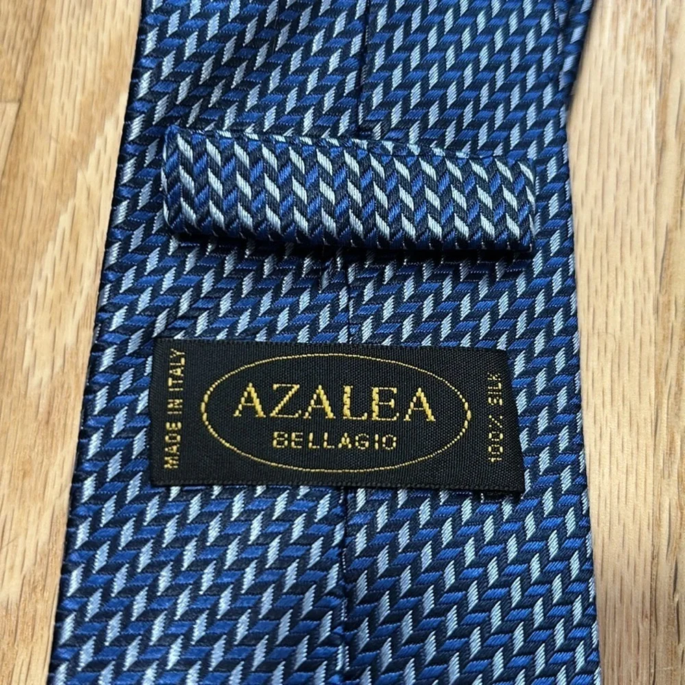 Azalea Bellagio 100% Silk Neck Tie Made in Italy - Picture 2 of 5